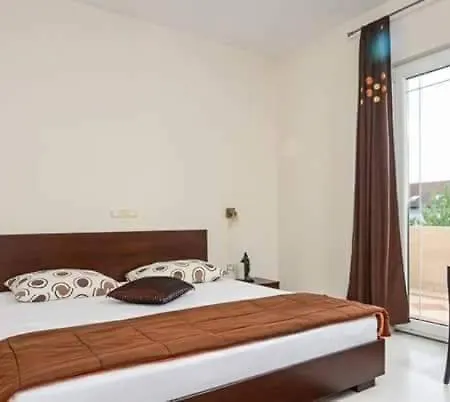 Pasko Sveti Filip i Jakov